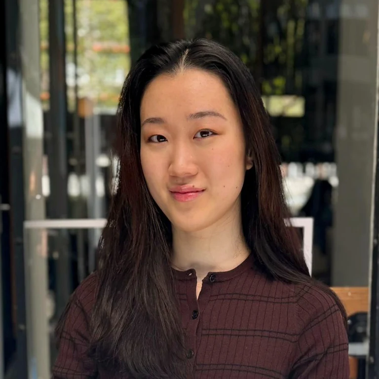 Akane Suzuki